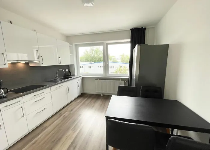 Appartement Zentrale Mit 3 Schlafzimmer Fuer Bis Zu 9 Personen *